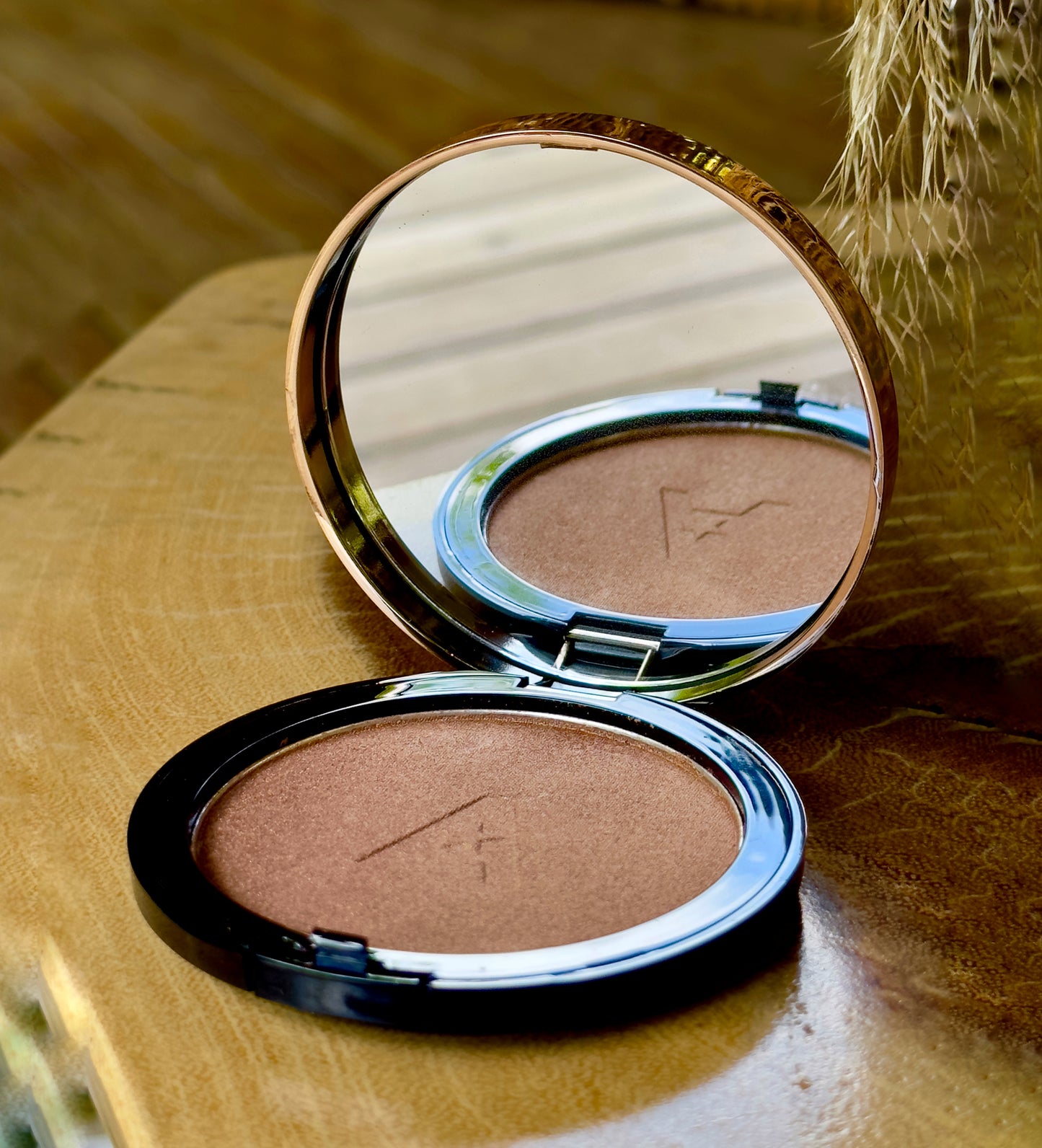 MAQUILLAJE ILUMINADOR ALICE ACADEMY